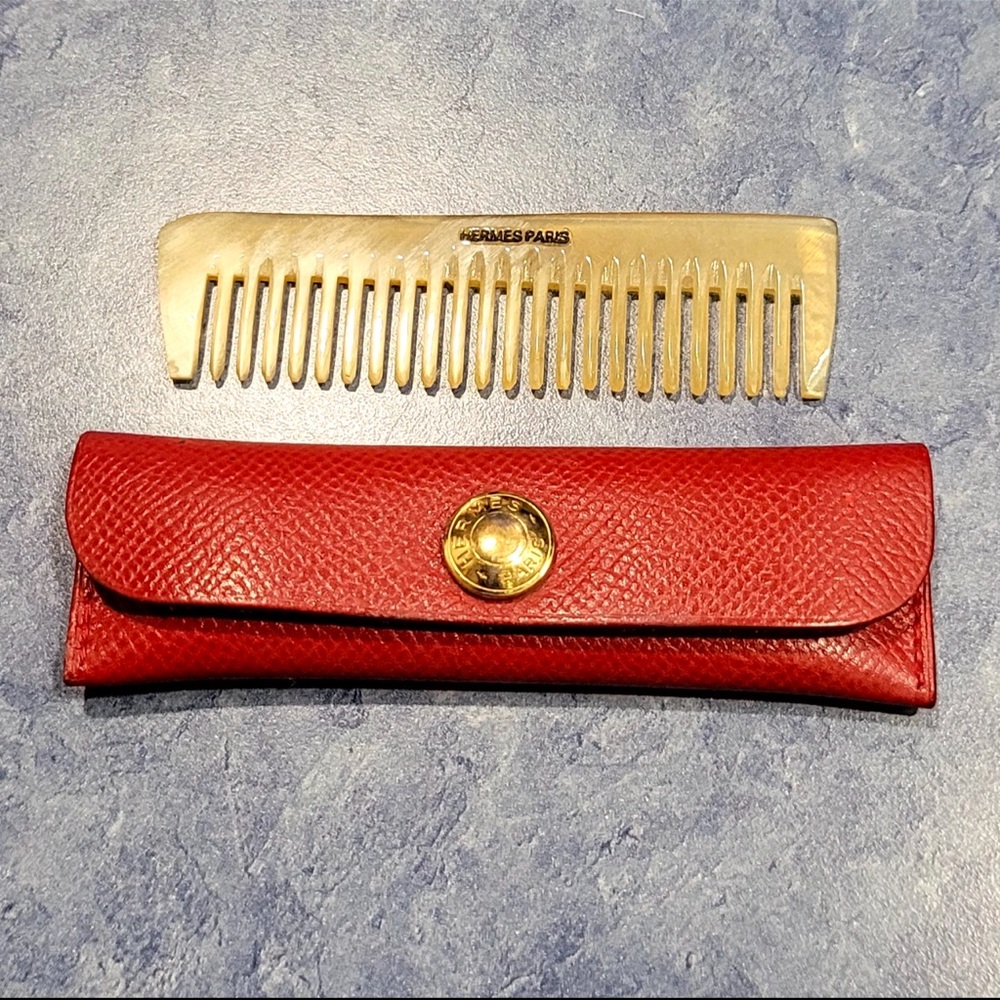 Hermes Vintage Courchevel Horn Comb with Button Leather Case Red